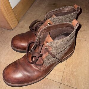 UGG Leather Chukka Boots with Herringbone Wool Tweed